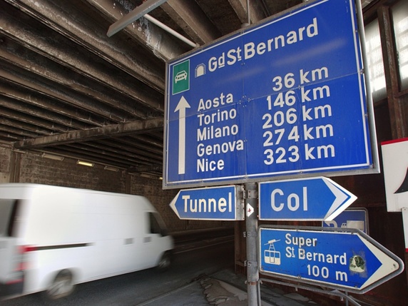 Le tunnel du Grand Saint-Bernard restera fermé pendant plus de deux semaines (archives). © KEYSTONE/OLIVIER MAIRE