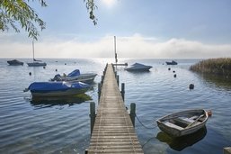 Un bateau de pêche chavire sur le lac de Morat