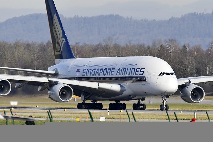 Singapore Airlines compte mélanger ce carburant dit durable avec du kérosène (archives). © KEYSTONE/WALTER BIERI