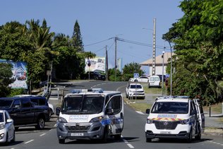 Nouvelle-Calédonie: vaste opération de gendarmes à Nouméa